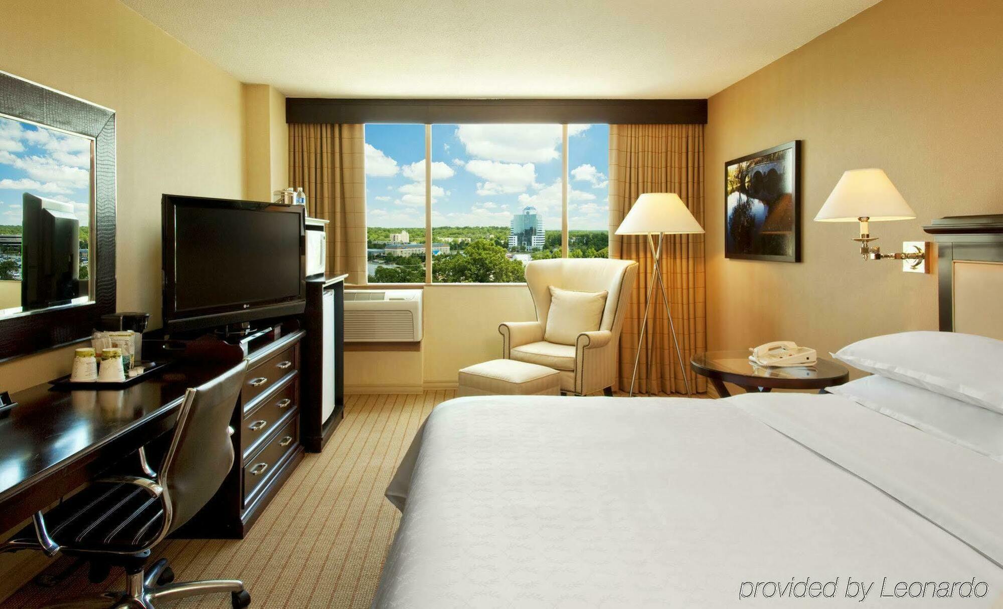 Отель Wyndham College Park North / Washington Dc Area Белтсвилл Экстерьер фото